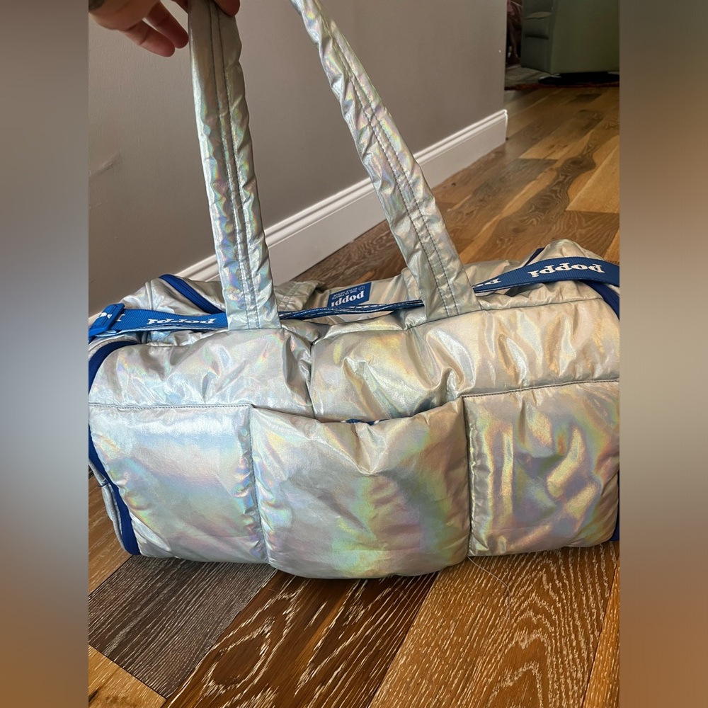 Iridescent poppi duffle bag - Picture 10 of 12